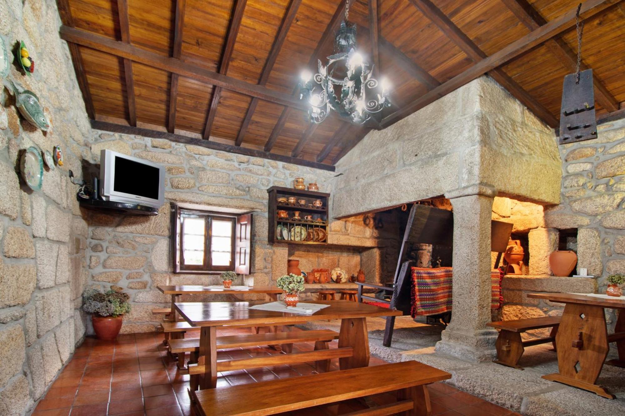 Casa Do Adro Do Holiday home Soajo