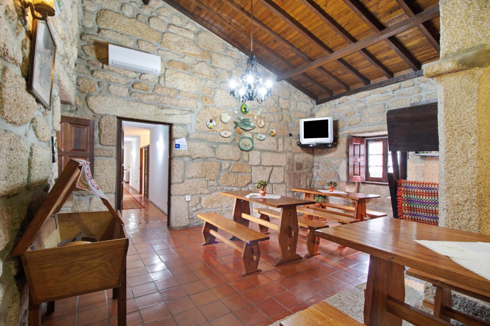 Holiday home Casa Do Adro Do *